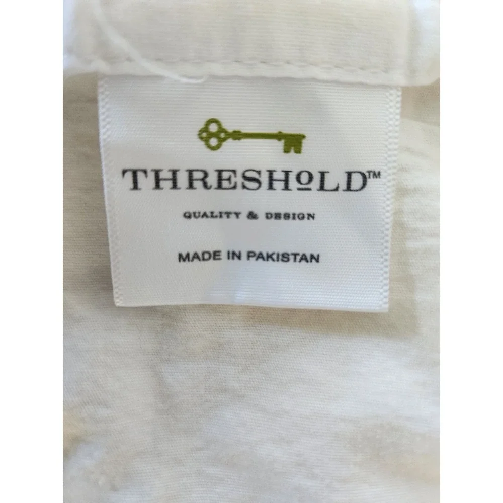 Queen White Waffle Weave Duvet Cover + Ikea Insert and Sham Set Threshold